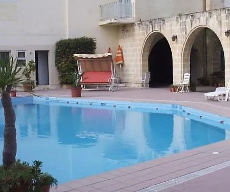 Imperial 3*